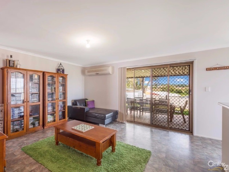 40 Melway Crescent, Harristown QLD 4350