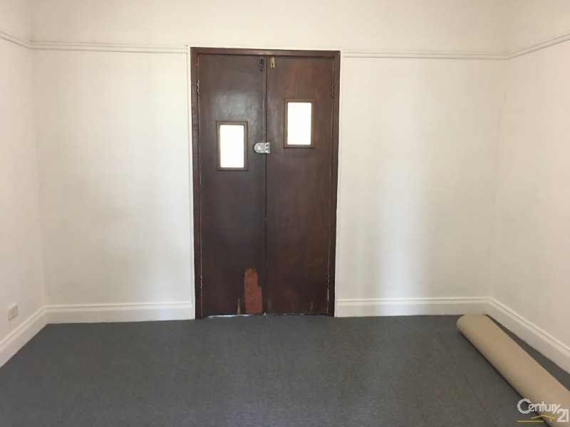 272 James Street, Harristown QLD 4350