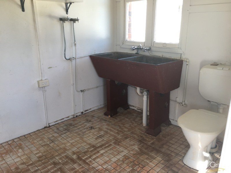 272 James Street, Harristown QLD 4350