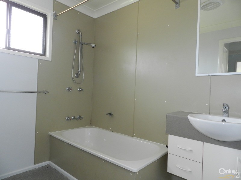 18 Arrowfield Street, Wilsonton QLD 4350