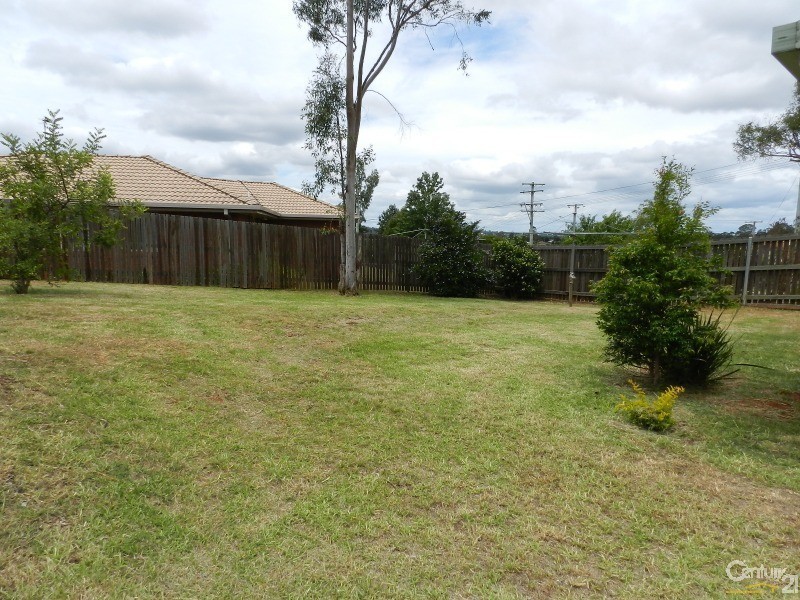 18 Arrowfield Street, Wilsonton QLD 4350