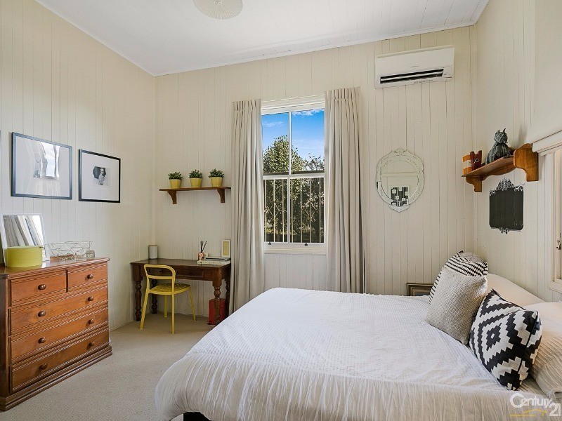 84 Lindsay Street, East Toowoomba QLD 4350