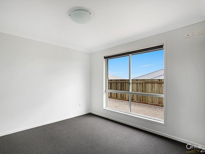 2/74 Kalimna Drive, Kleinton QLD 4352