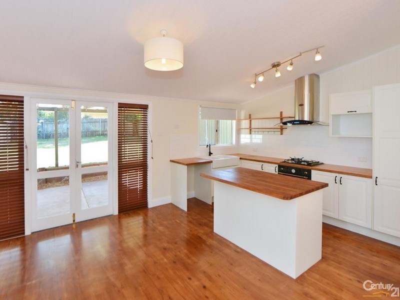 159 West Street, Newtown QLD 4350