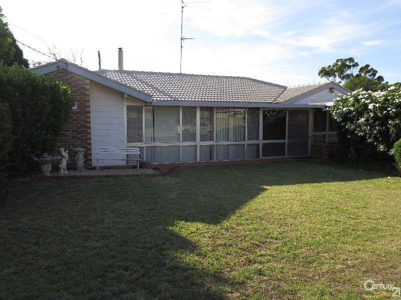 49 Arabian Street, Harristown QLD 4350