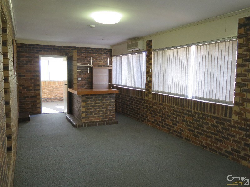 49 Arabian Street, Harristown QLD 4350