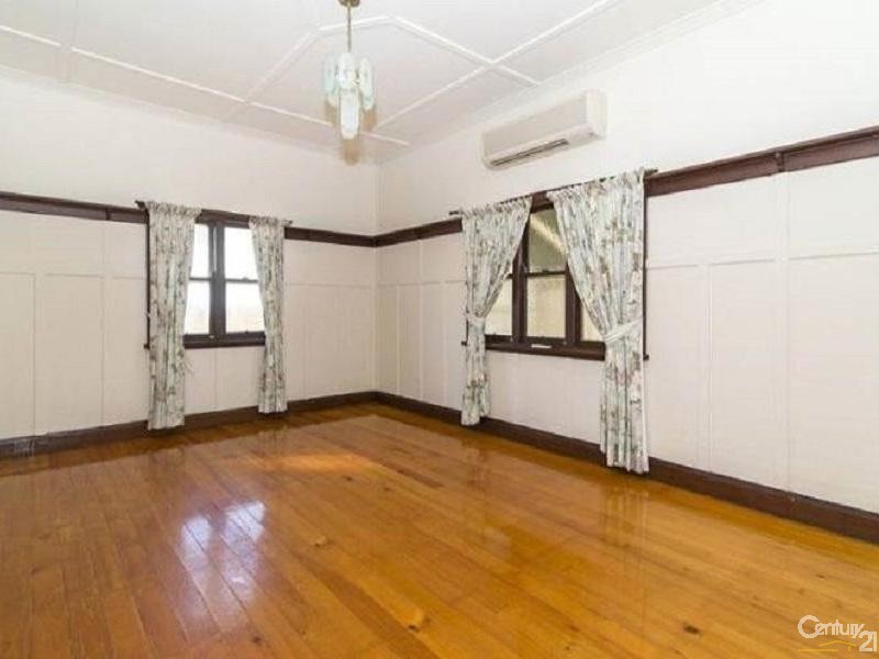 37 Clark Street, South Toowoomba QLD 4350