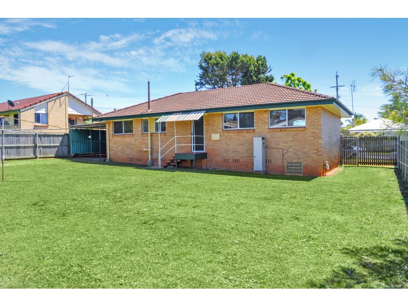 50 O’Quinn Street, Harristown QLD 4350