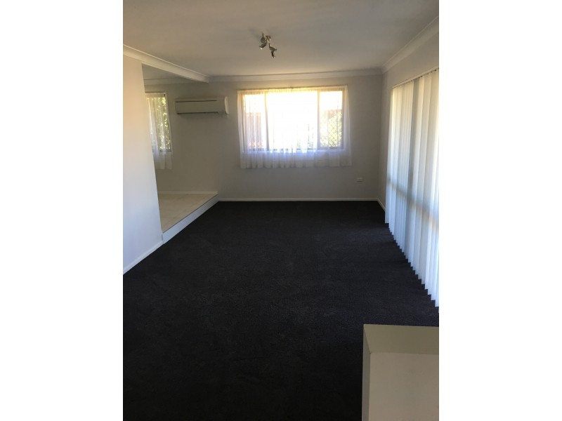 12 Elliott Street, Kearneys Spring QLD 4350