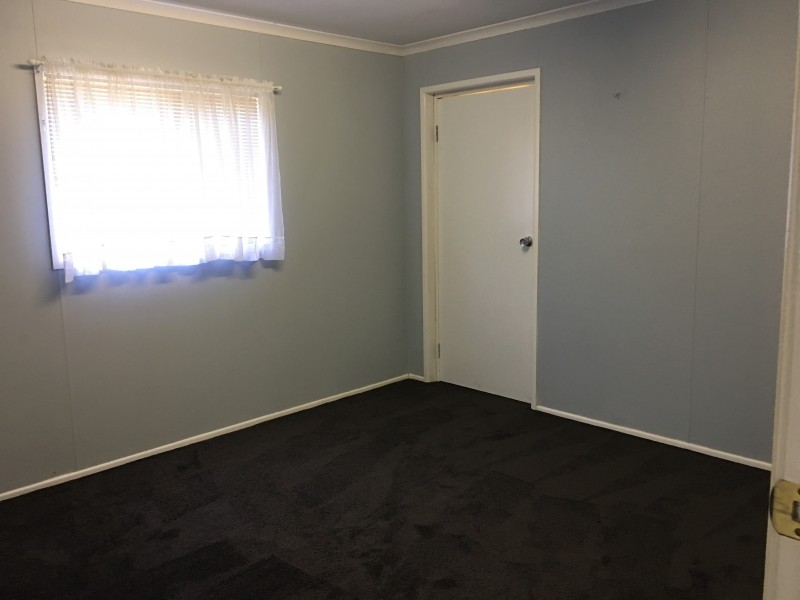 12 Elliott Street, Kearneys Spring QLD 4350