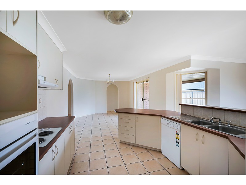 375 Spring Street, Kearneys Spring QLD 4350
