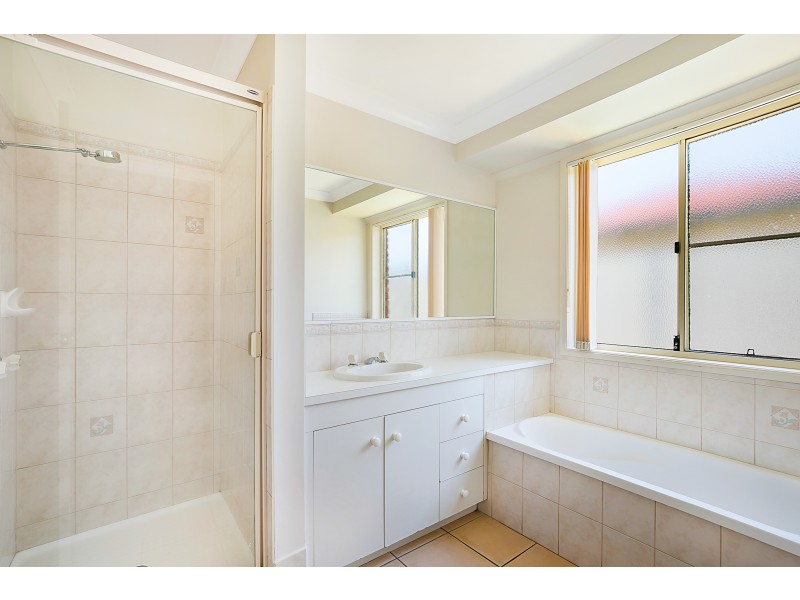 375 Spring Street, Kearneys Spring QLD 4350