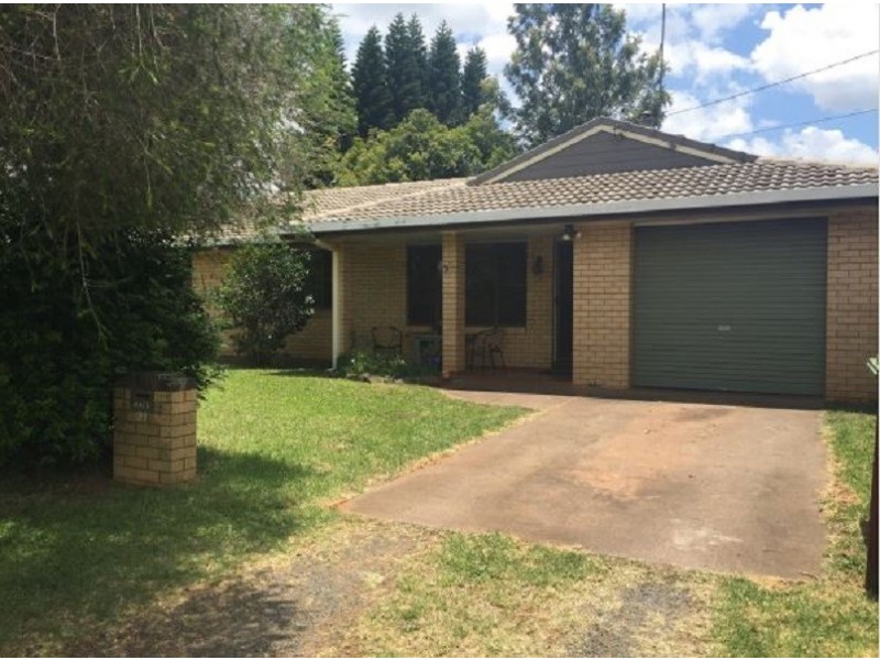 27 McFarlane Street, Wilsonton QLD 4350