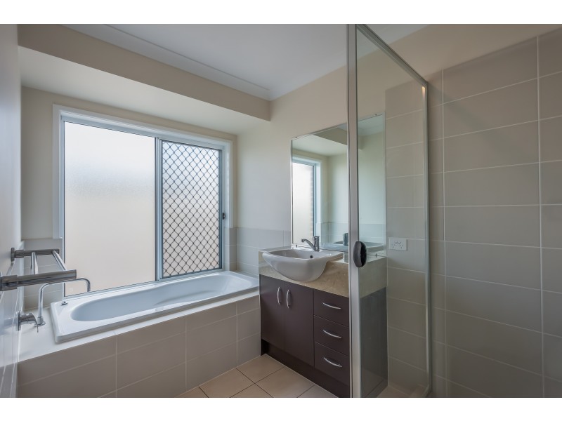 2 O’Grady Street, Kearneys Spring QLD 4350