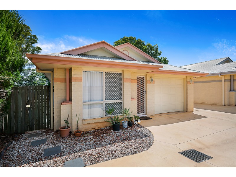 6/11 Gladstone Street, Newtown QLD 4350