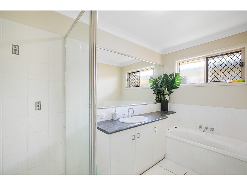 6/11 Gladstone Street, Newtown QLD 4350