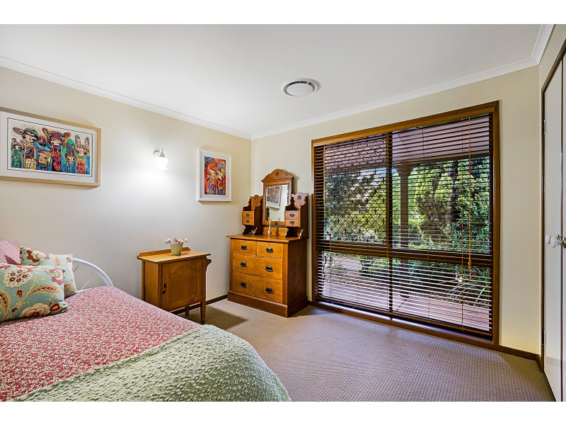 12 Hi Winds Road, Blue Mountain Heights QLD 4350