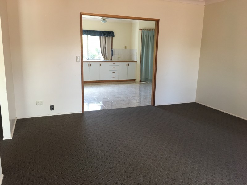 1/7 Suzanne Court, Kearneys Spring QLD 4350