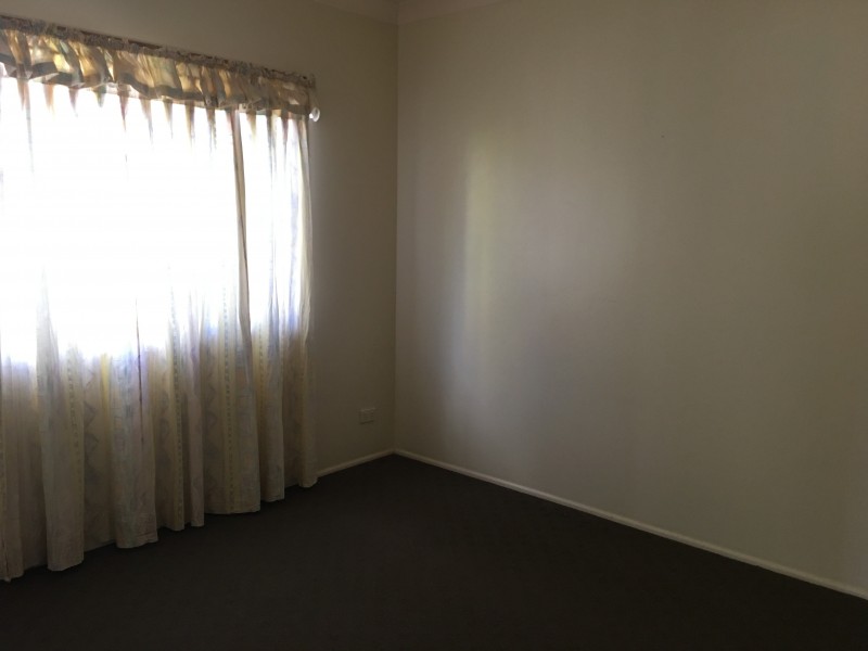 1/7 Suzanne Court, Kearneys Spring QLD 4350