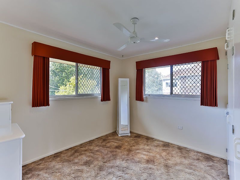 948 Ruthven Street, Kearneys Spring QLD 4350