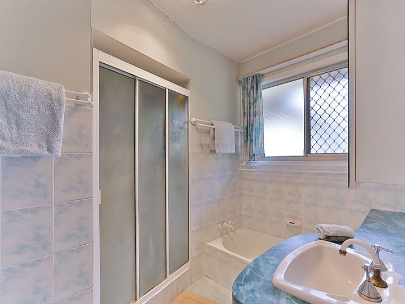 948 Ruthven Street, Kearneys Spring QLD 4350