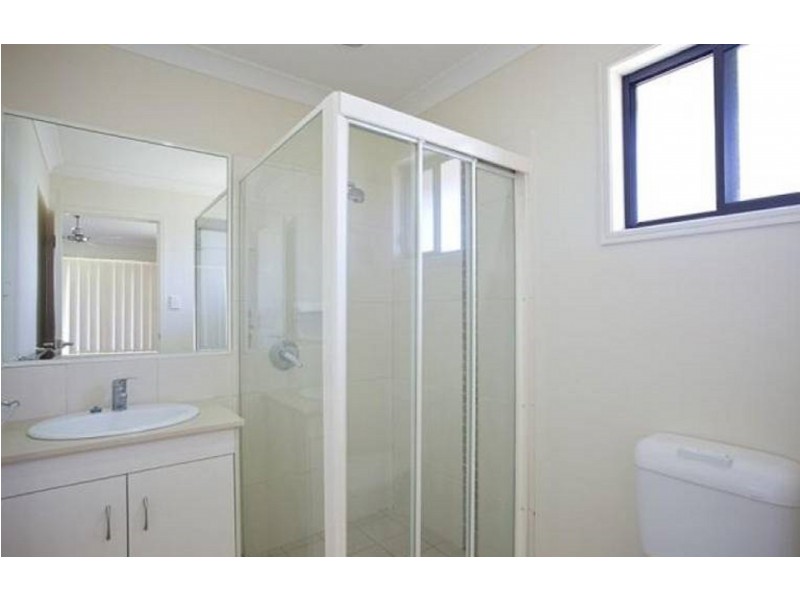 2 Moorina Drive, Harristown QLD 4350