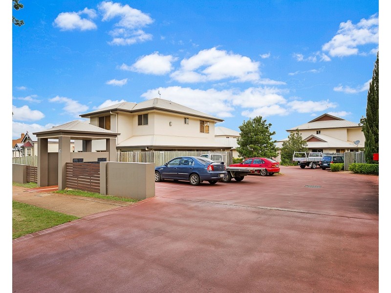 15/16 Anzac Avenue, Toowoomba QLD 4350
