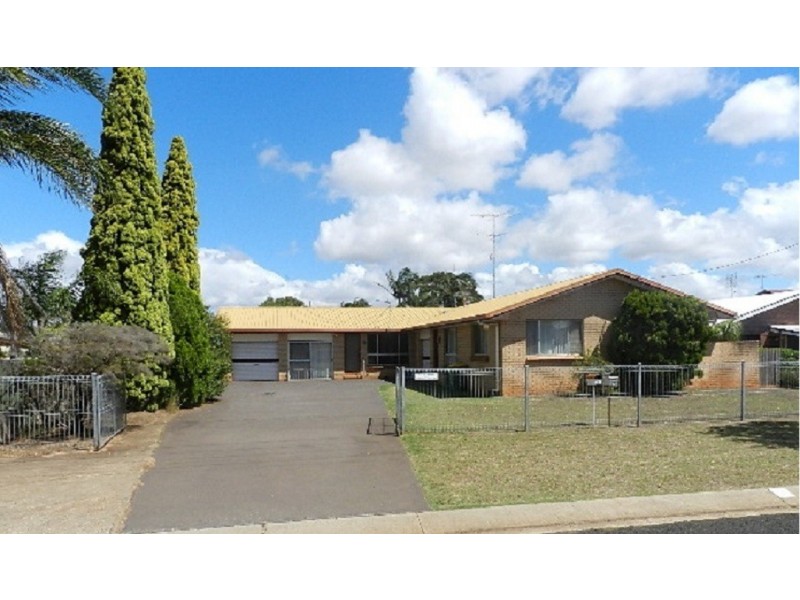 1/14 Paull Street, Wilsonton QLD 4350