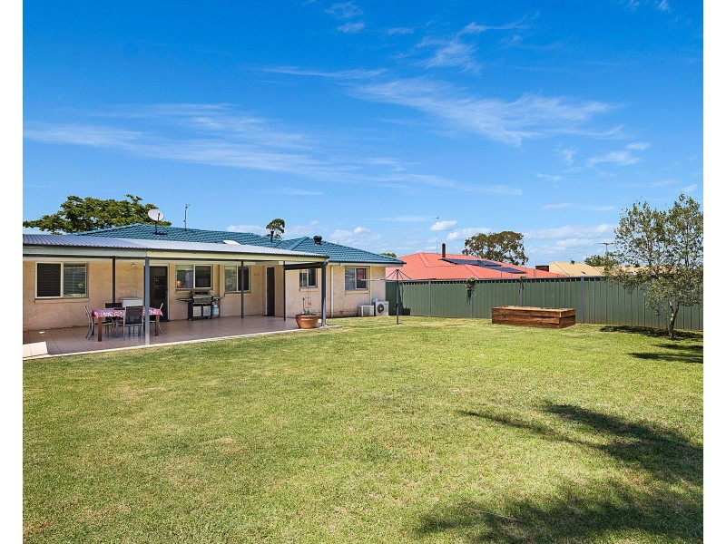 33 Cleary Street, Centenary Heights QLD 4350