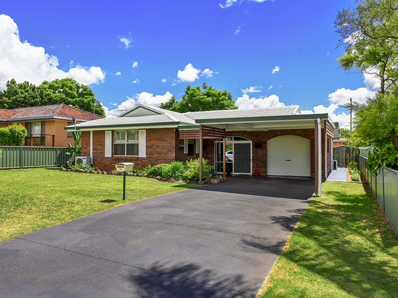 13 Trousdell Court, Rockville QLD 4350