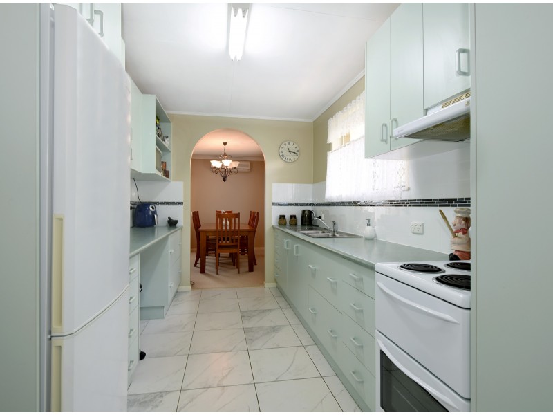 13 Trousdell Court, Rockville QLD 4350