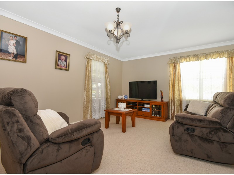 13 Trousdell Court, Rockville QLD 4350