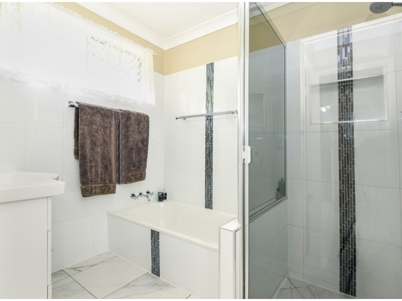 13 Trousdell Court, Rockville QLD 4350