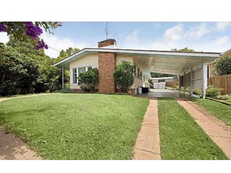 37 East Street, East Toowoomba QLD 4350