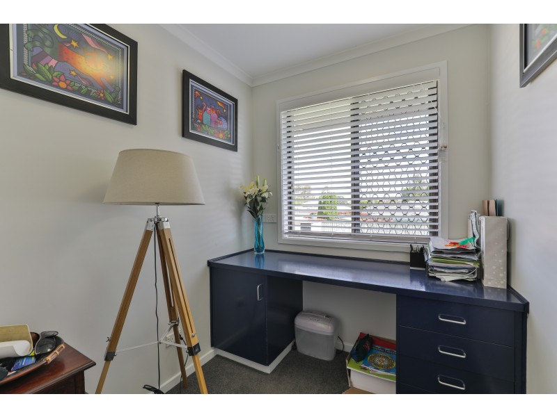 24 Friend Street, Harristown QLD 4350