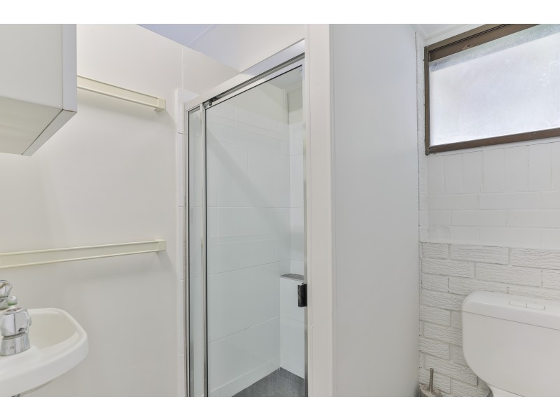 24 Friend Street, Harristown QLD 4350