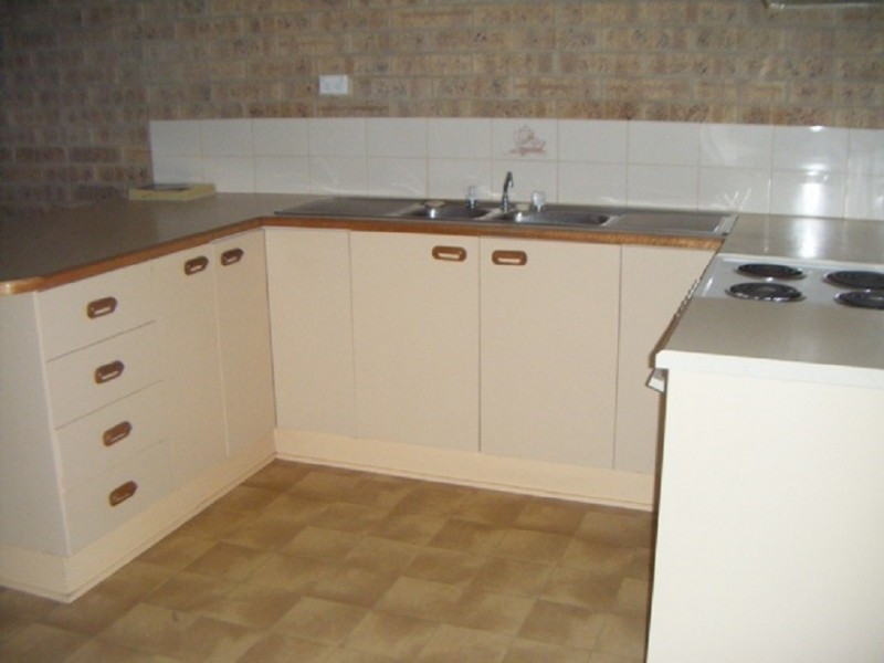 2/32 Stone Street, Wilsonton QLD 4350