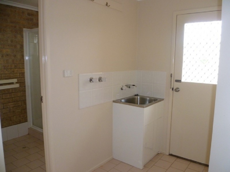 2/32 Stone Street, Wilsonton QLD 4350