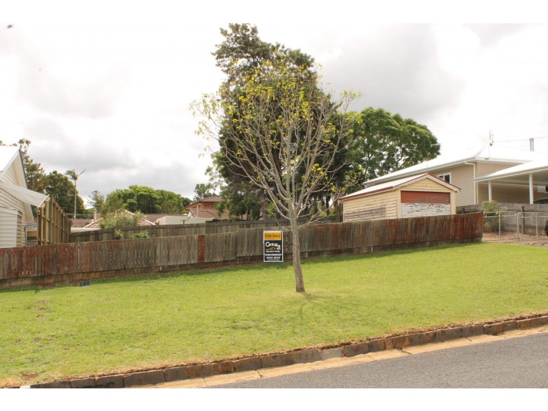 73 Ipswich Street, East Toowoomba QLD 4350