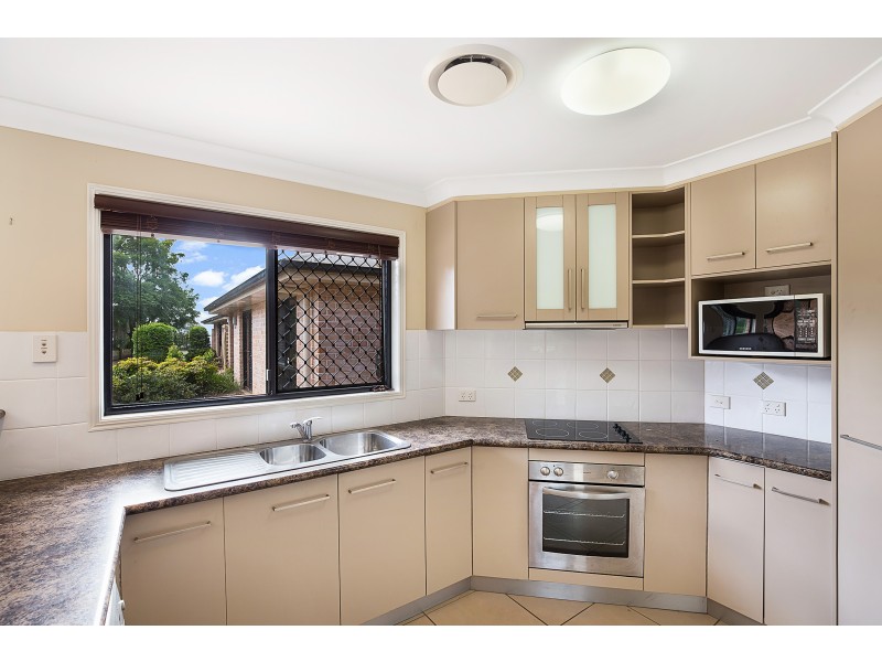 3/249 New England Highway, Harlaxton QLD 4350