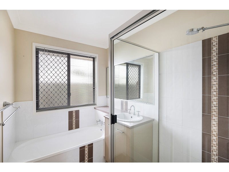 3/249 New England Highway, Harlaxton QLD 4350