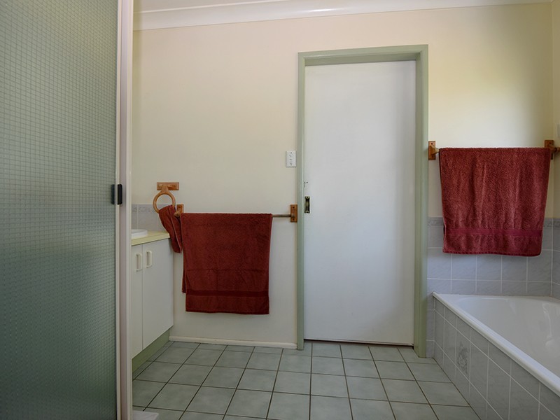 534 South Street, Glenvale QLD 4350