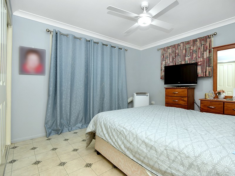 8 Taylor Street, Oakey QLD 4401