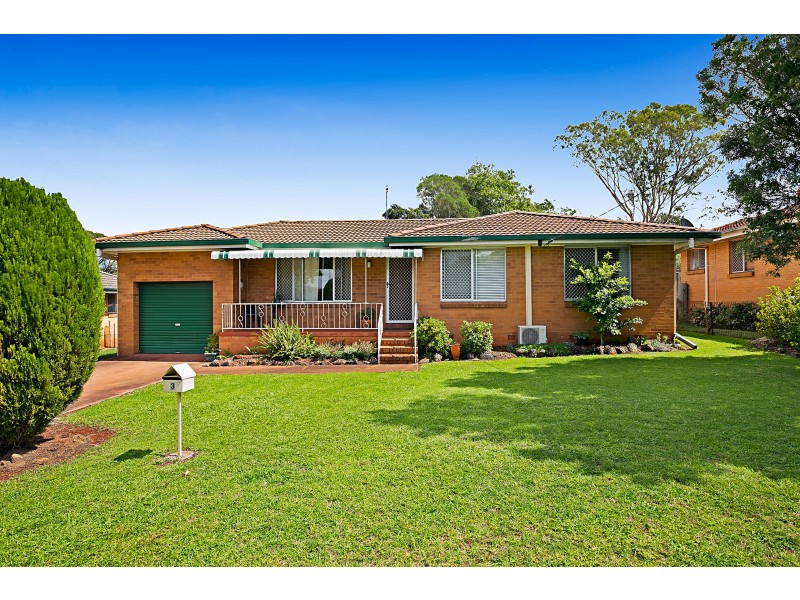 3 Berghofer Street, Rockville QLD 4350