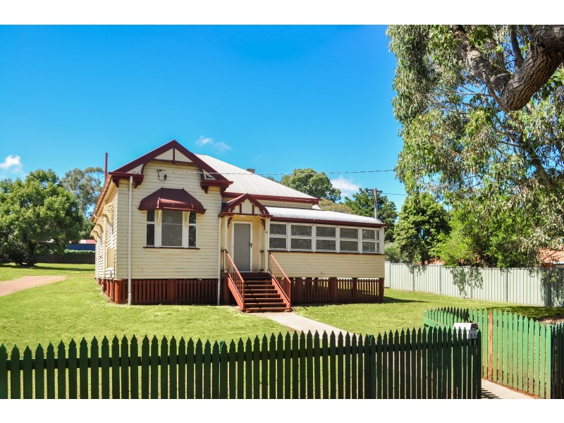 56 Hume Street, North Toowoomba QLD 4350