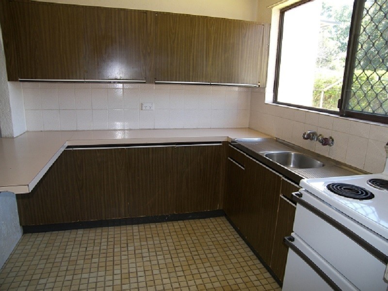 1/203  Campbell Street, Newtown QLD 4350