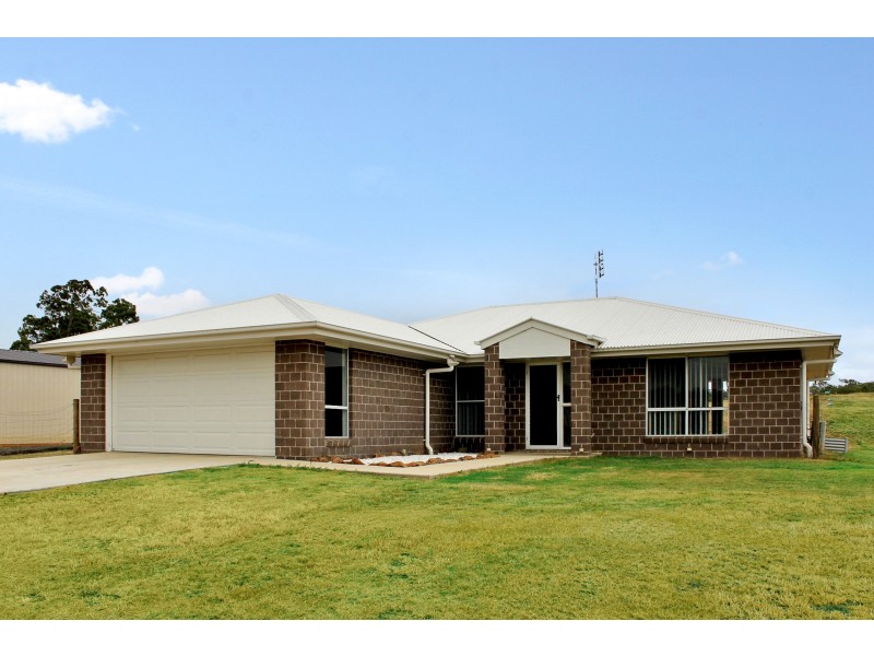 19 Willis Road, Meringandan West QLD 4352