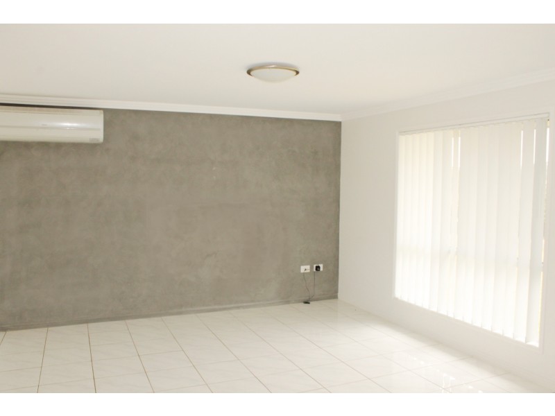 19 Willis Road, Meringandan West QLD 4352