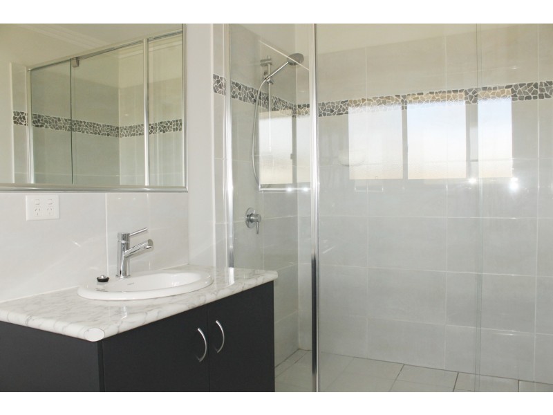 19 Willis Road, Meringandan West QLD 4352