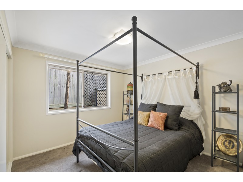 92 Spring Street, Middle Ridge QLD 4350